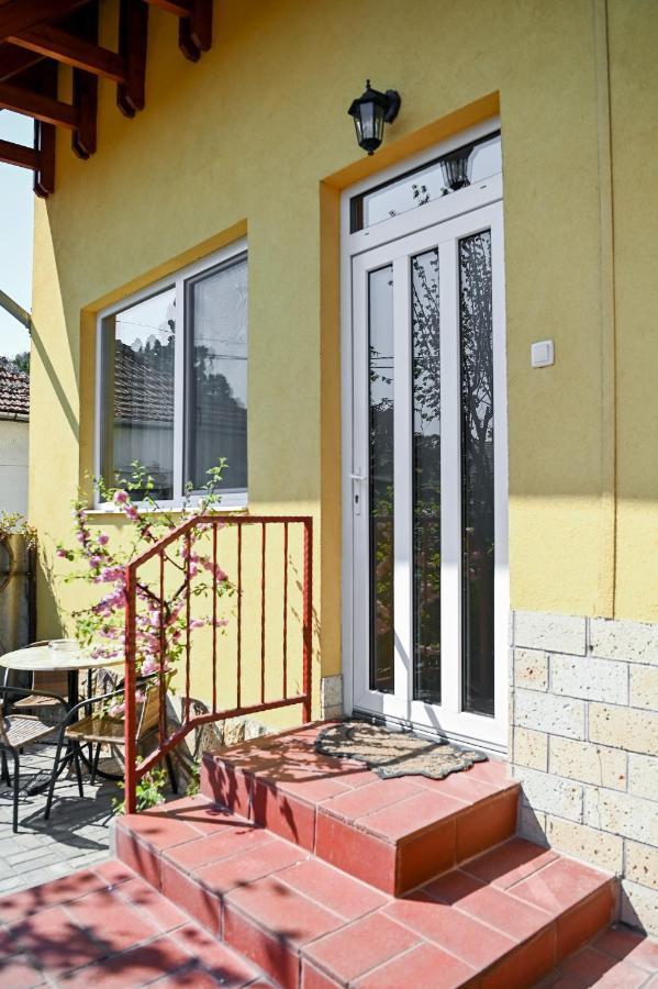 Angela Vendeghaz Hotel Tokaj Exterior photo