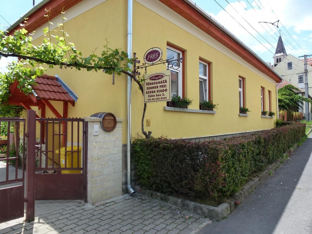 Angela Vendeghaz Hotel Tokaj Exterior photo
